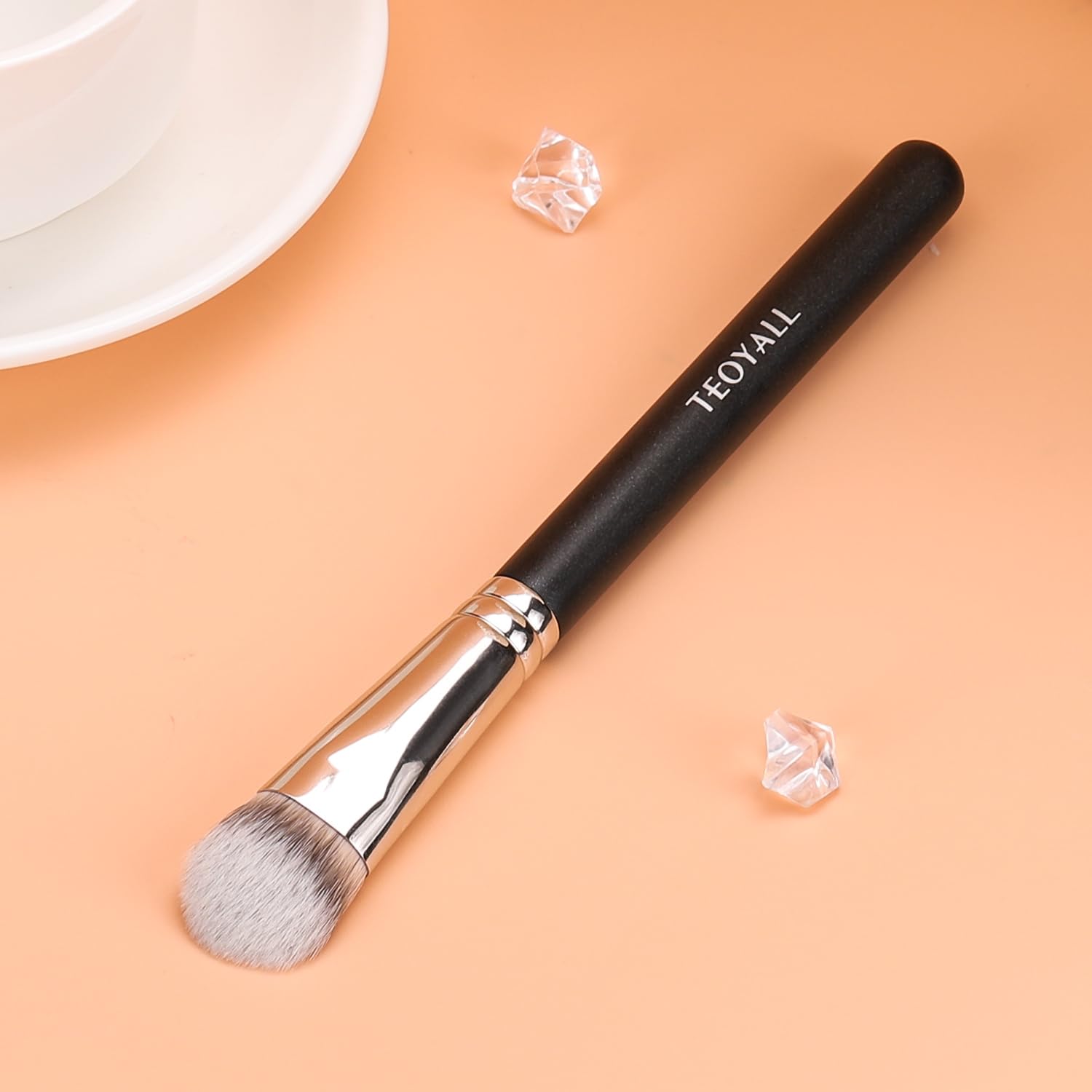 TEOYALL Angled Concealer Brush, Synthetic Contour Brush for Blending Setting Buffing with Liquid, Cream and Powder Cosmetic (Angled Brush) TEOYALL buy supplements canada