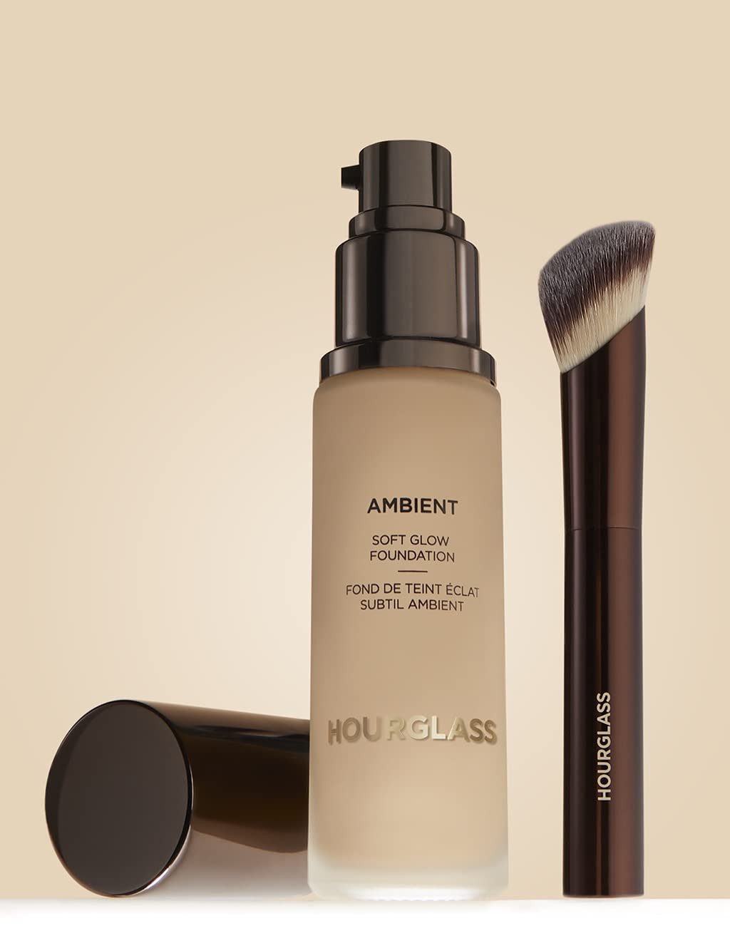 Hourglass Ambient Soft Glow Foundation Brush HOURGLASS buy supplements canada