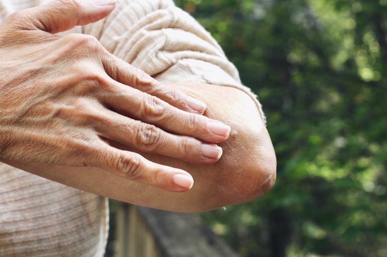 Wyndmere Aches & Pains Cream - Handcrafted with All Natural Ingredients and 100% Pure Essenial Oils - Paraben Free -1oz Wyndmere buy supplements canada