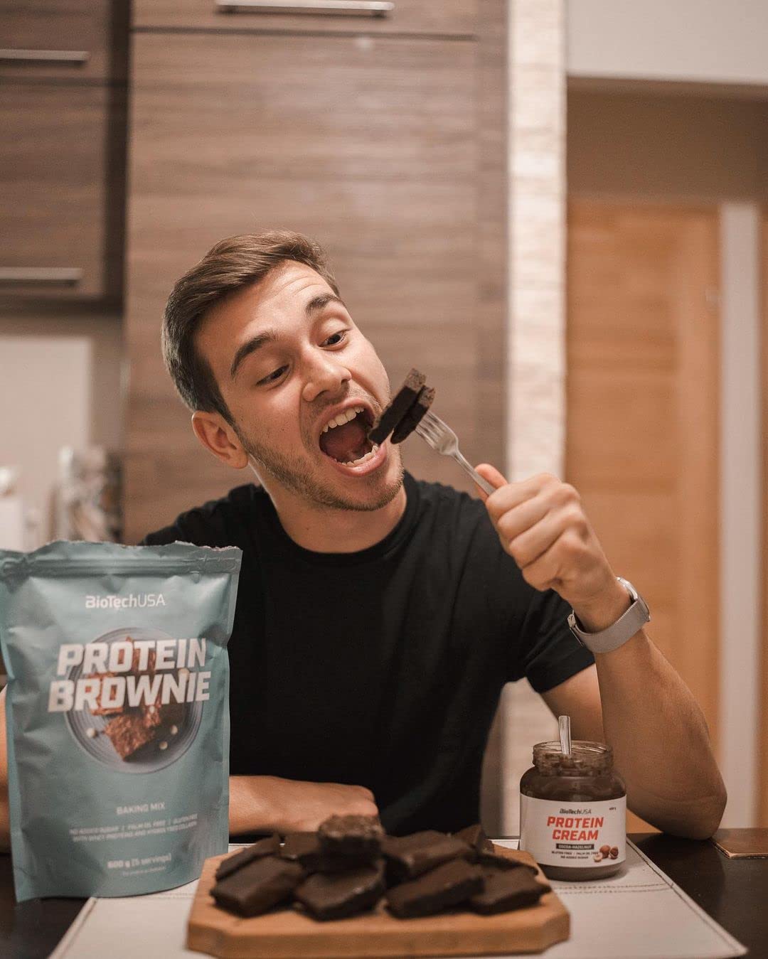 BioTechUSA Protein Brownie, Baking Mix with Collagen, whey proteins and sweeteners. 600 g, Chocolate BioTechUSA buy supplements canada