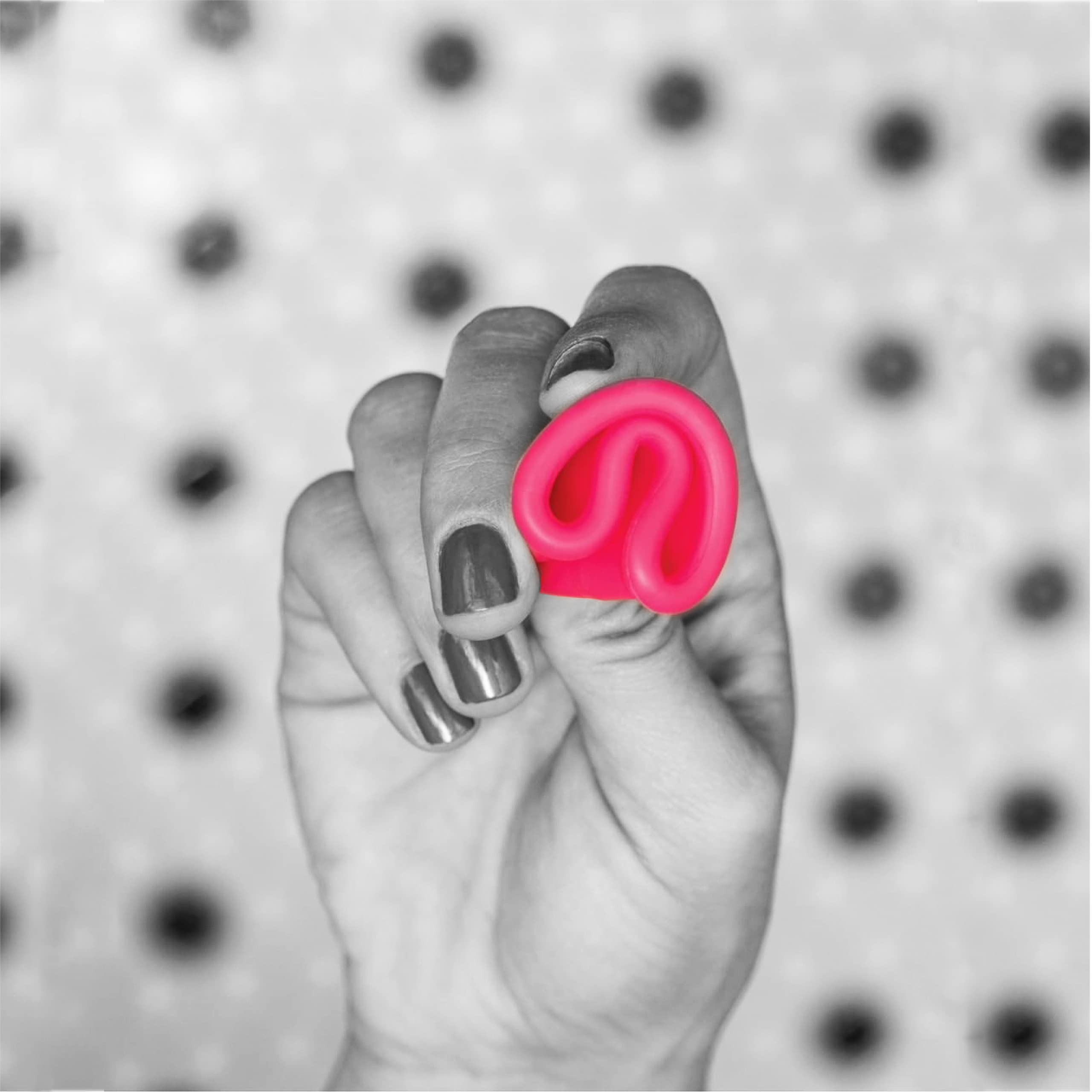 Oi | Organic Initiative - Menstrual Cup | Small - Slim-fit, Wear for 12 hrs | Reusable, Leak Free (17 ml) oi buy supplements canada