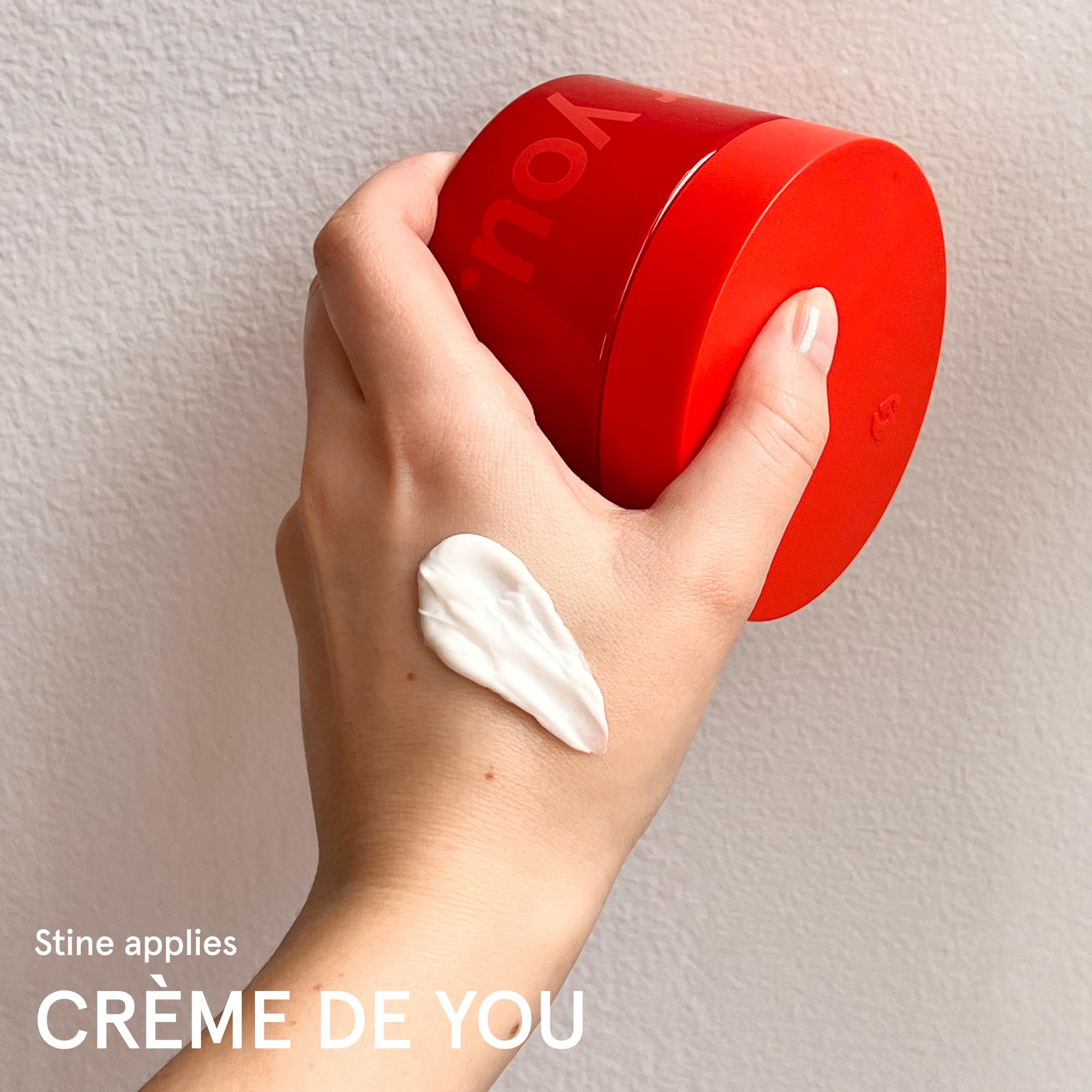 Glossier Crème de You Dry-Touch Body Butter - Signature You Fragrance Scented Body Cream for Dry Skin & 24 Hour Hydration - Shea Butter & Jojoba Oil - Warm & Spicy - Dermatologist-Tested, Vegan, 215ml Glossier buy supplements canada