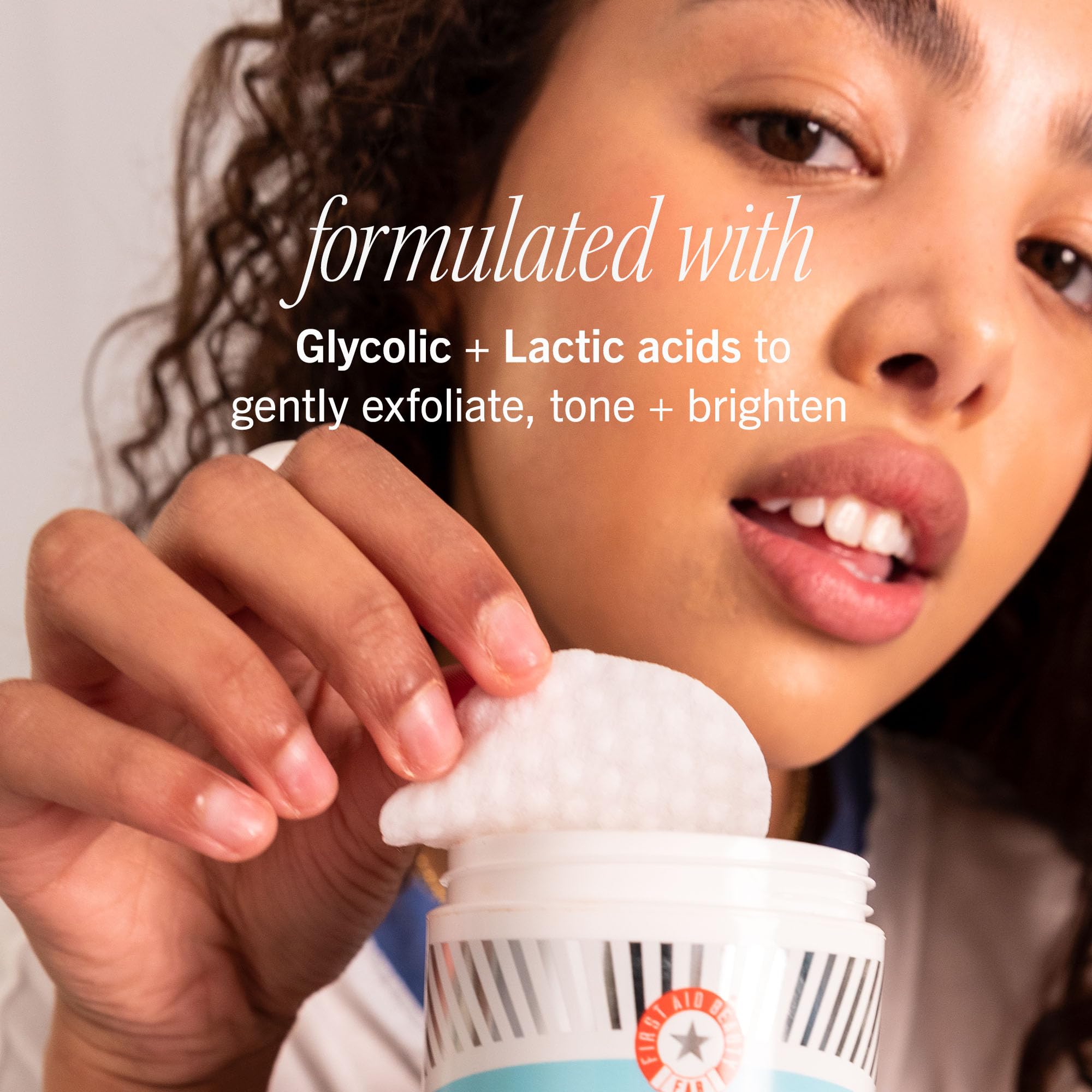 First Aid Beauty - Facial Radiance Pads with Glycolic & Lactic Acids, Daily Exfoliating Pads First Aid Beauty buy supplements canada